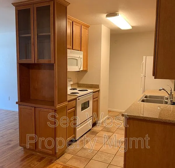 1730 S El Camino Real S #H201 — Photo 11