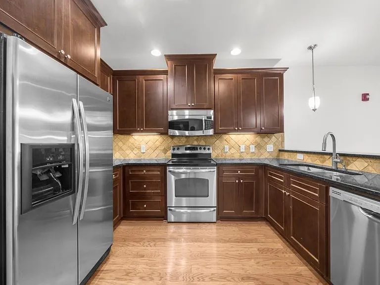 2360 Logan Cir #101 — Photo 8