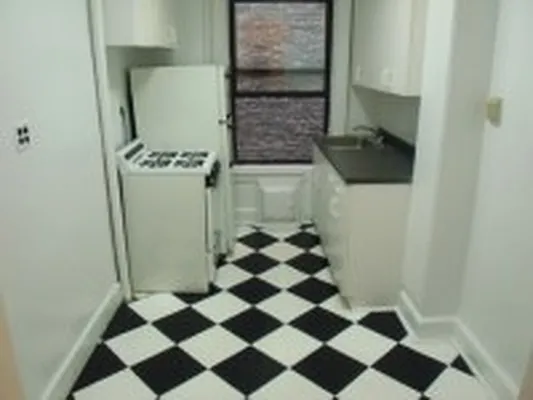 Rented by DSA Realty | media 14