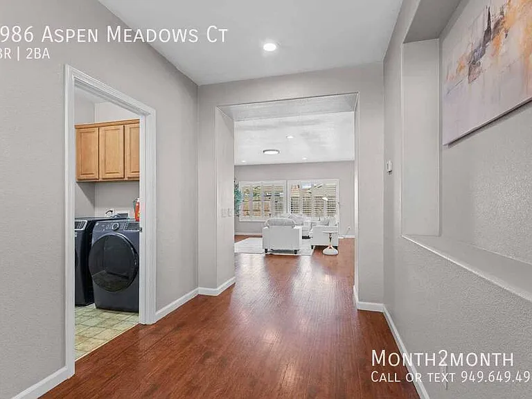 9986 Aspen Meadows Ct — Photo 35