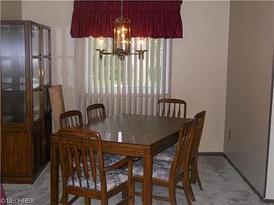 4th image of 448 Riverdale Dr
