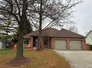 5348 Oakhill Dr, Swartz Creek, MI 48473