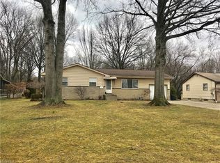 844 Almasy Dr, Campbell, OH