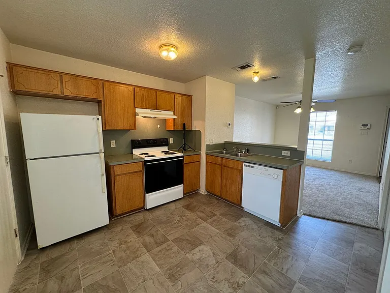 4407 Jeff Scott Dr — Photo 7