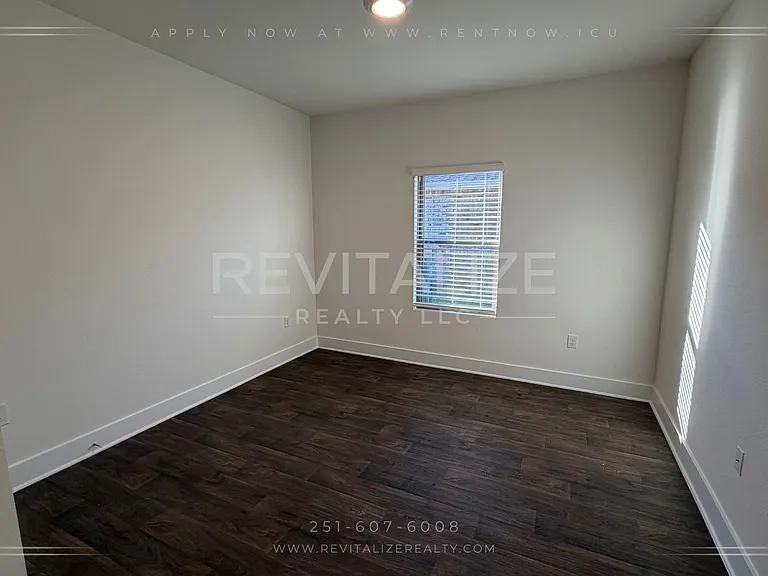 14913 Dayton Cir — Photo 12