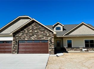 724 Creekwood Ct, O'Fallon, IL 62269