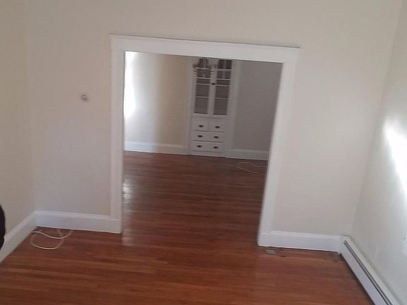 2nd image of 23 Waterhouse St
