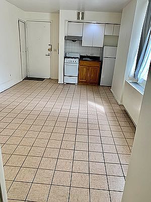 1st image of 60 Henry St APT 1B
