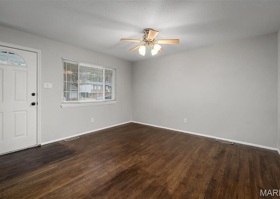 4814 Orange Blossom Ln, Hazelwood, MO 63042 | Zillow