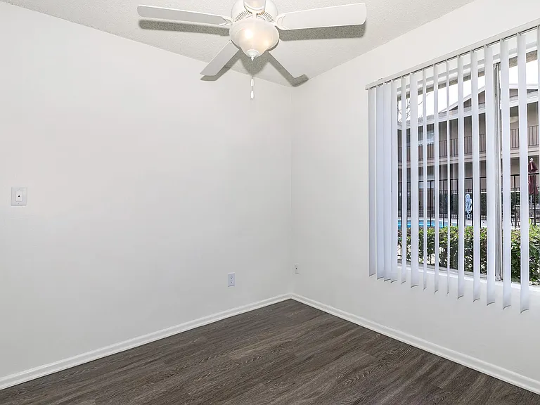 Glenwood Apartment Homes — Photo 13