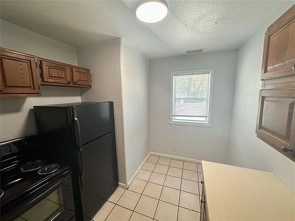 5th image of 2840 2nd Ave S #B