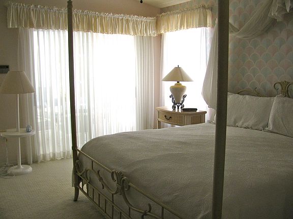 5th image of 4216 Balmoral Way