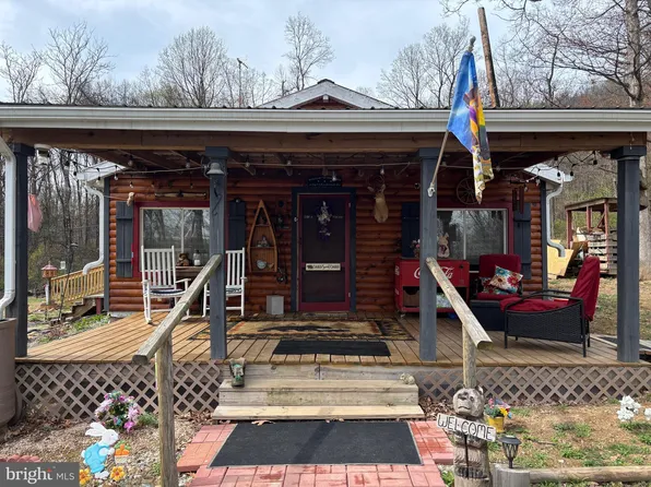 383 Rams Ln, Martinsburg, WV 25403