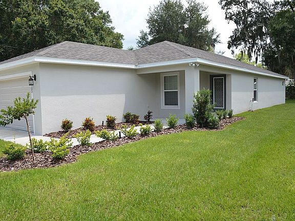3rd image of 105 Elaine Dr
