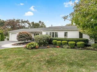 5 Merrimac Ct, Dix Hills, NY 11746