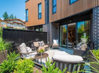 3181 Canfield Cres, North Vancouver, BC V7R2V9