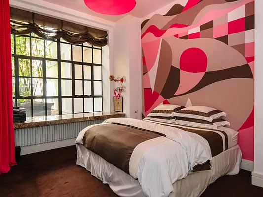 Sold by Sotheby's International Realty | media 34