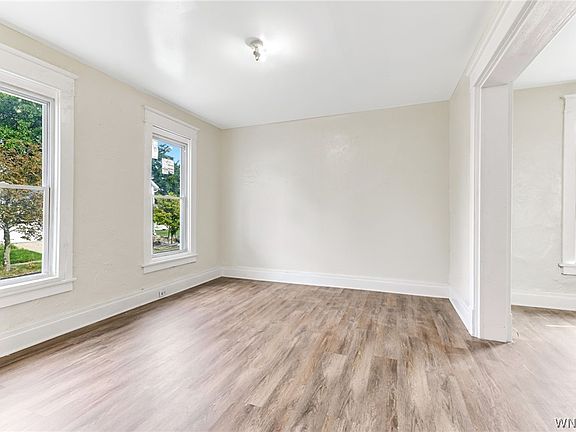 3rd image of 76 Chester St #1