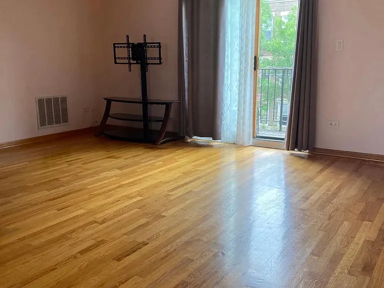 2600 W Walton St #3N — Photo 7