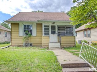 2363 6th Street Ct, East Moline, IL 61244