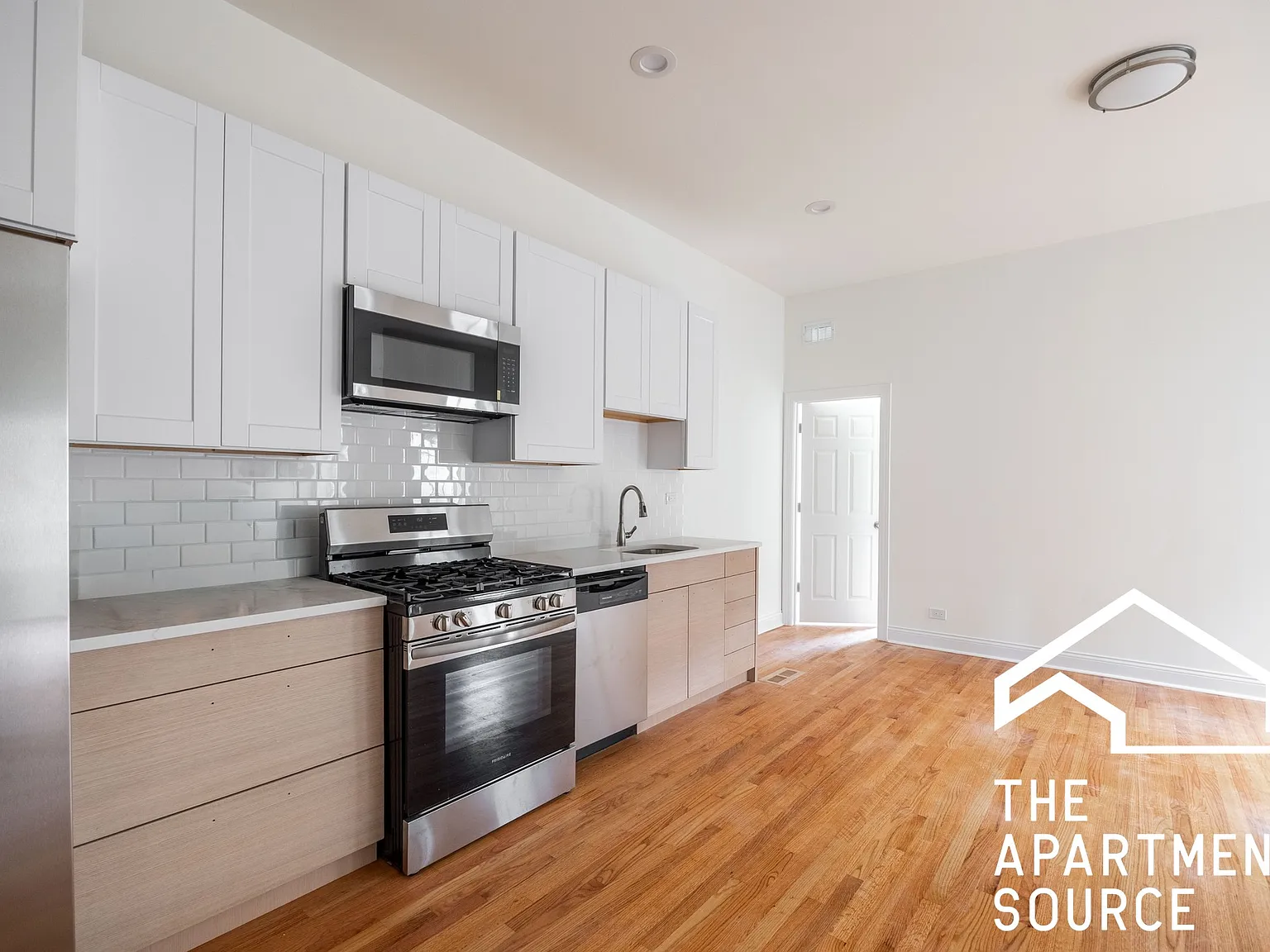 3 bed, $2,800 — Photo 3