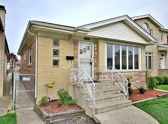 2nd image of 4525 N Newland Ave