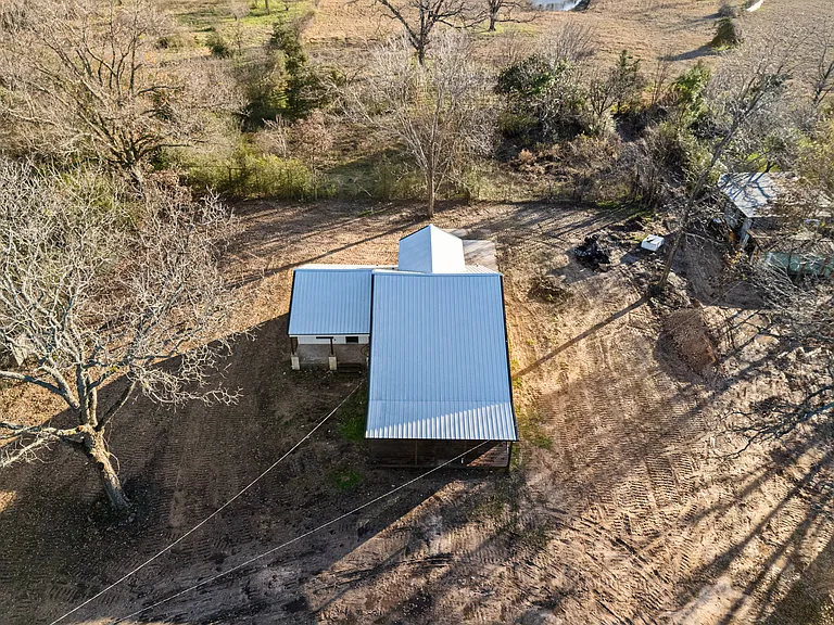 3528 County Road 4460 — Photo 46