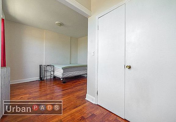 4th image of 764 Franklin Ave #A