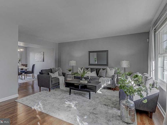 5th image of 607 Shelter Cove St