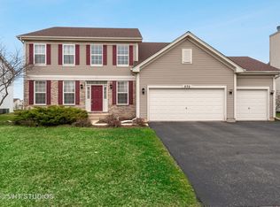 270 W Olmsted Ln, Round Lake, IL 60073