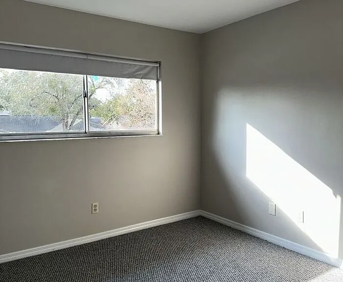 17608 Shadyside Cir — Photo 16