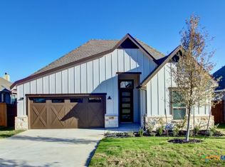 756 Navarro St, New Braunfels, TX 78132