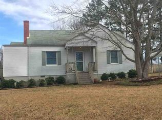 2072 Corinth Dr, Seneca, SC 29672