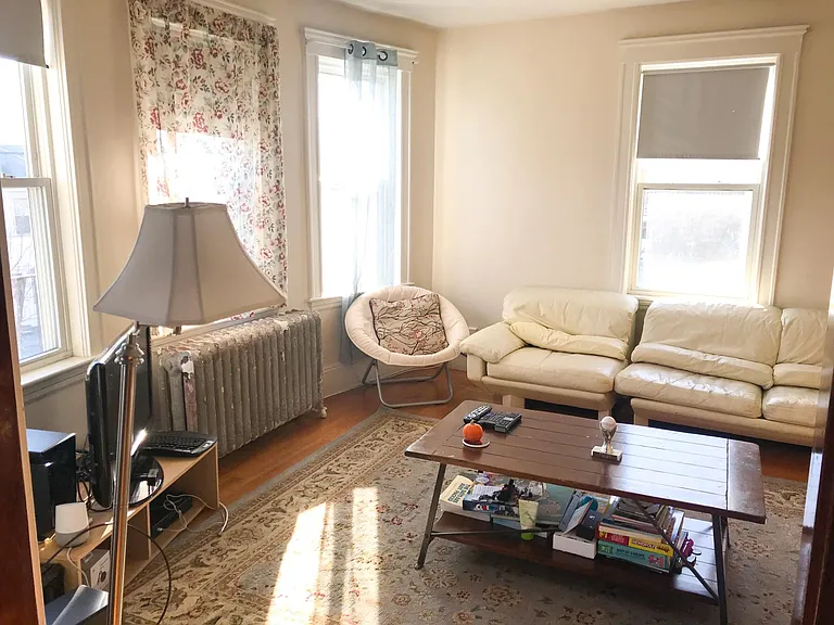 25 Lake St #2 — Photo 2