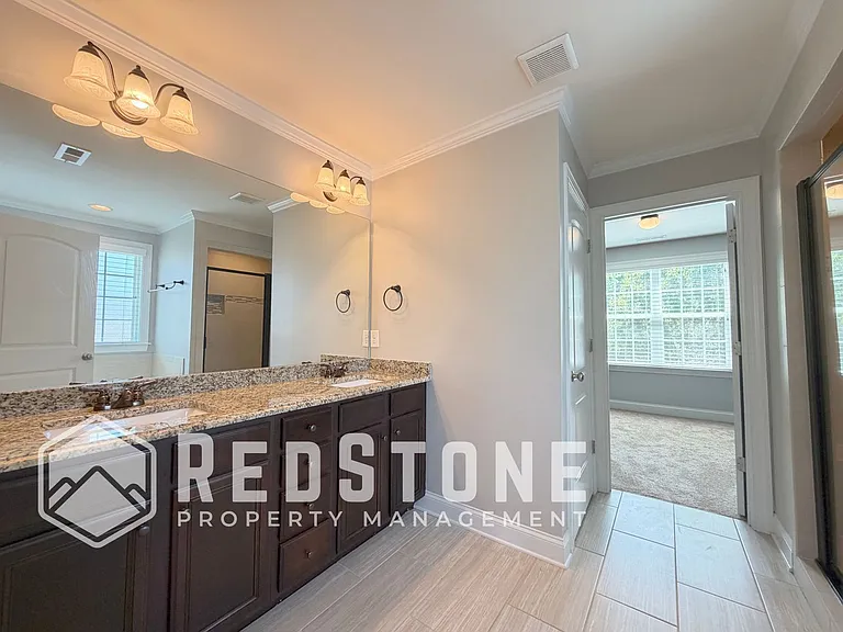 1823 Buxton Way — Photo 27