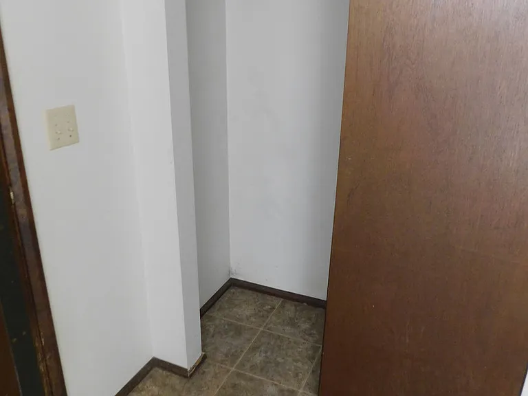 540 N Pine St #13 — Photo 12