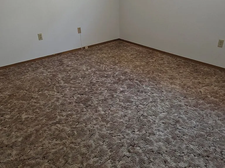 2201 N Main Street 120 Sequoya — Photo 7