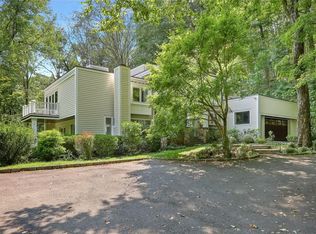 106 Westchester Ave, Pound Ridge, NY 10576
