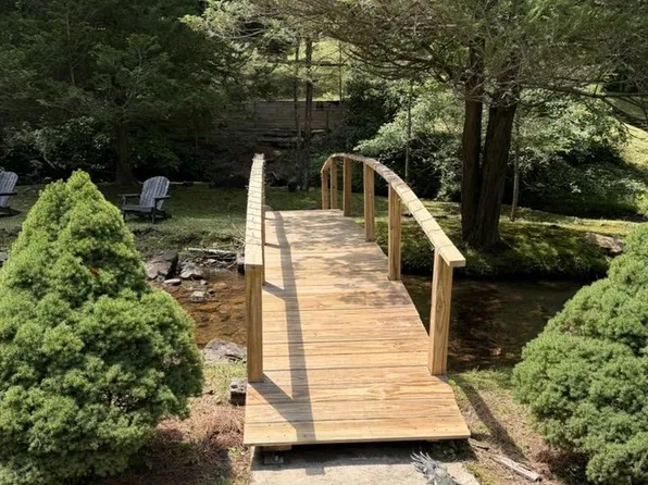 13111 Big Creek Rd, Cherry Log, GA 30522
