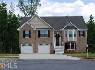 974 Golden Meadows Ln, Loganville, GA 30052