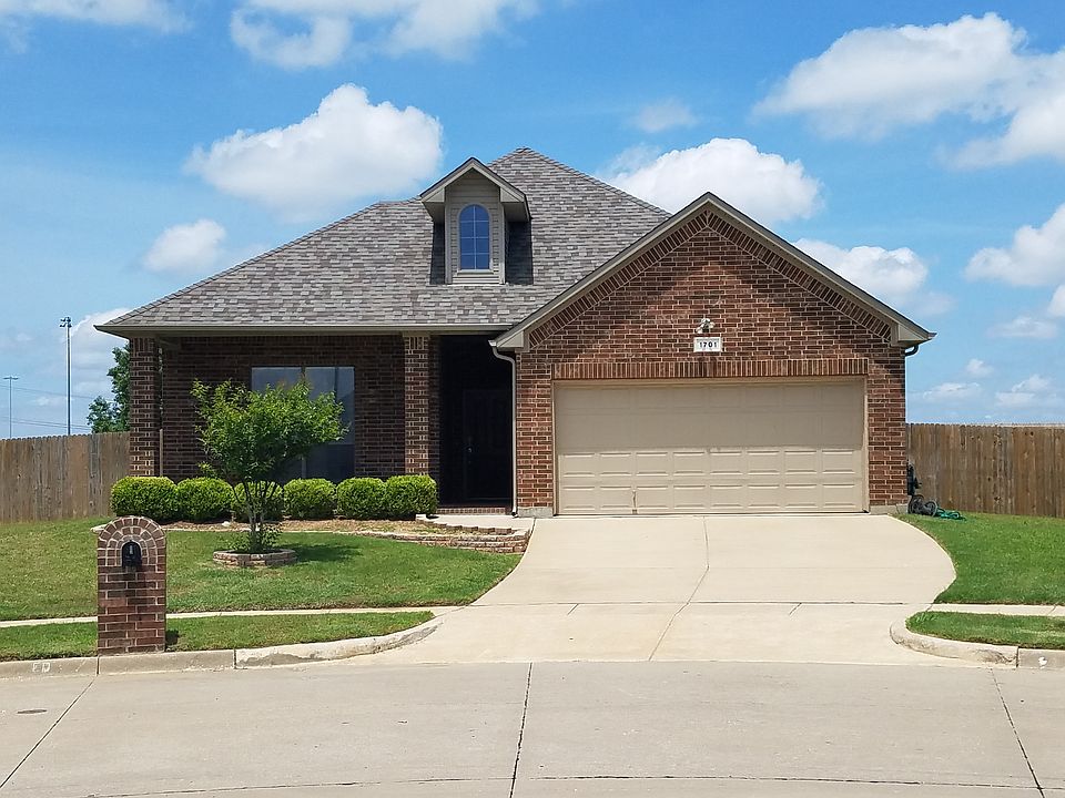 1st image of 1701 Wild Deer Way