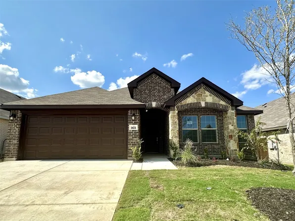 903 Eloise Ln, Cleburne, TX 76033