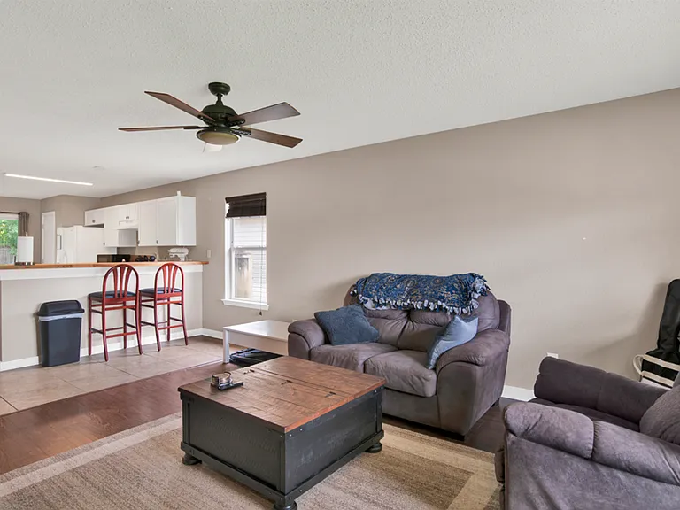 1059 Antigua Cir — Photo 5