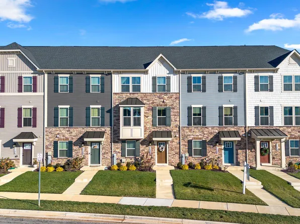 1130 Patuxent Greens Dr, Laurel, MD 20708