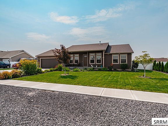 3rd image of 5100 E Nelson Dr