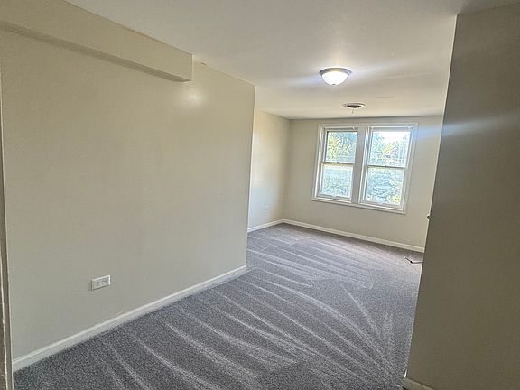 4th image of 101 S Eastern Ave #2