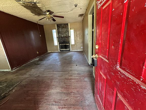 2nd image of 3802 32nd St