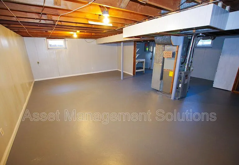 723 Riderwood Dr — Photo 17