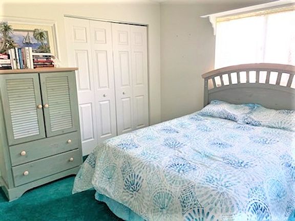 3rd image of 9859 SE 178th Ln