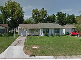 403 N Circle Dr, Baytown, TX 77520